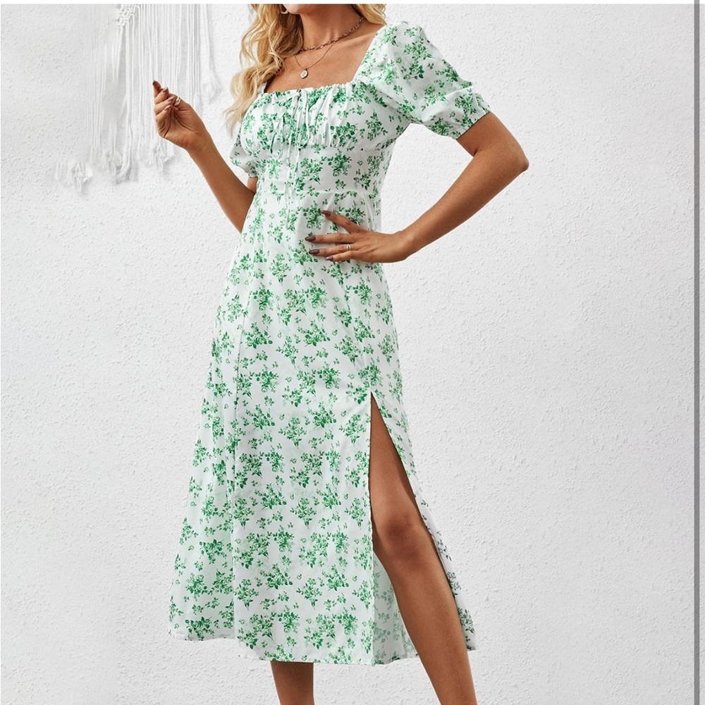 Off-Shoulder Dress with Green Floral Pattern - Picture 4 of 9